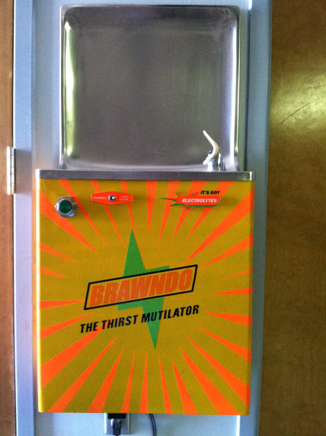 Illustration for article titled Idiocracy's Brawndo is now available in a drinking fountain, with electrolytes